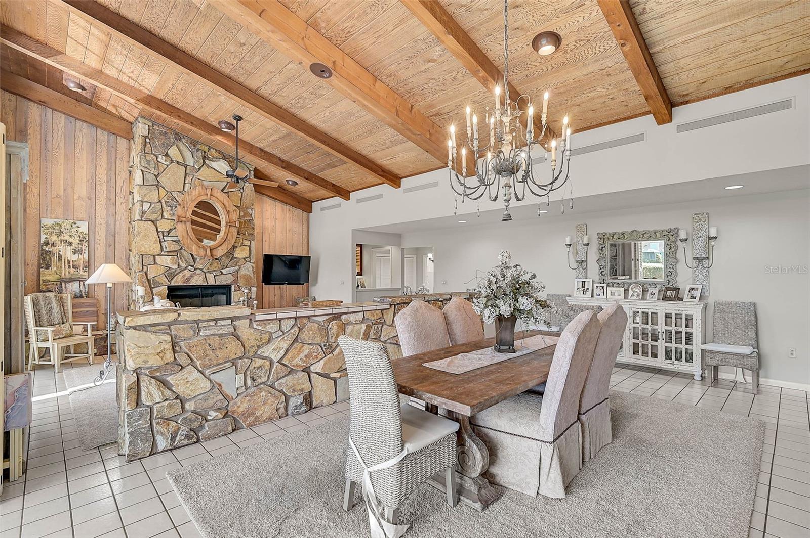 COUNTRY CLUB OF SARASOTA THE - Residential Lease