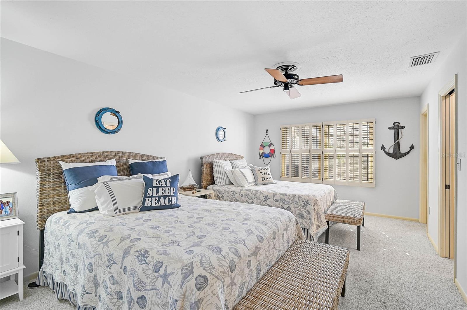 COUNTRY CLUB OF SARASOTA THE - Residential Lease