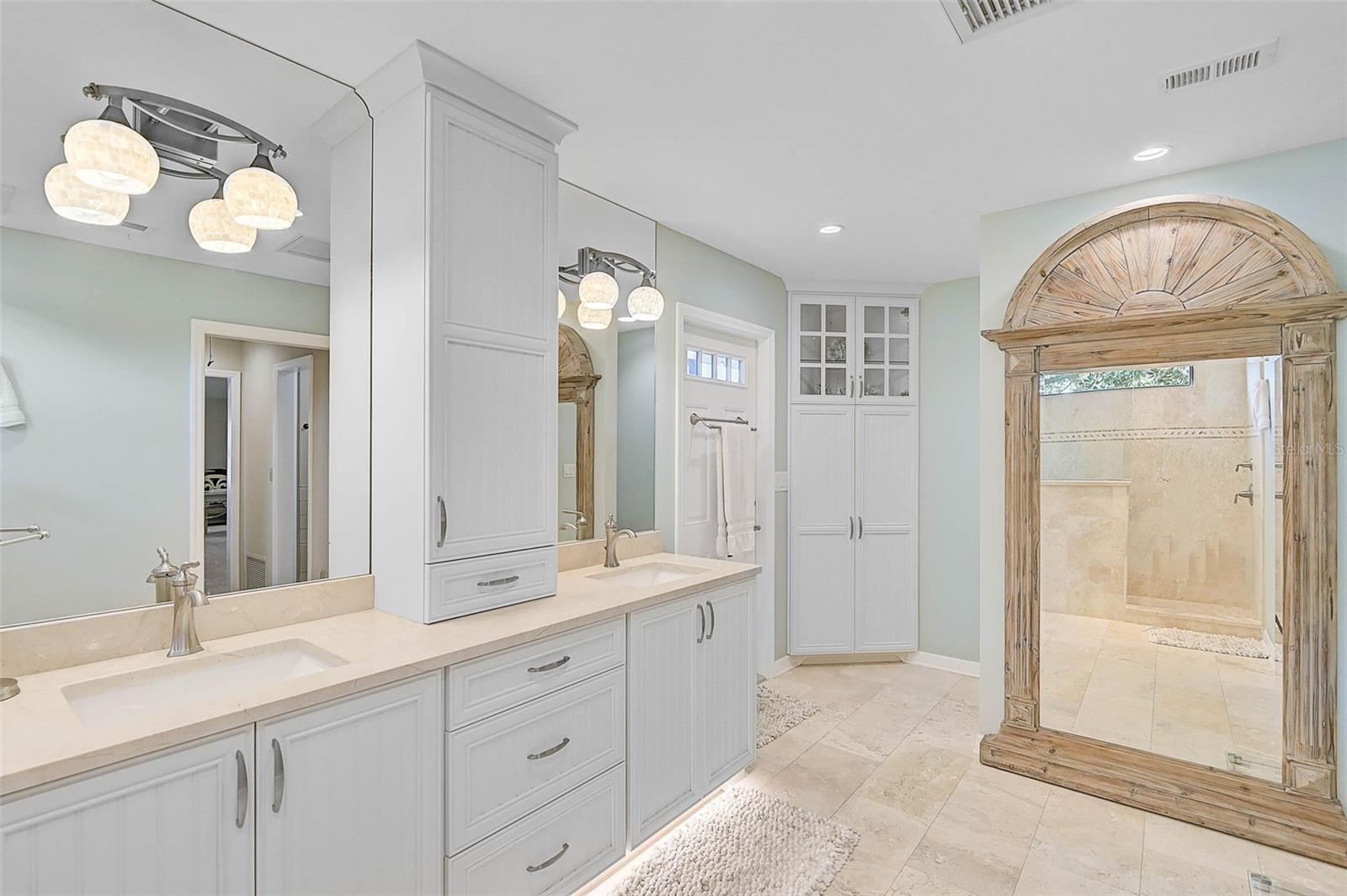 COUNTRY CLUB OF SARASOTA THE - Residential Lease