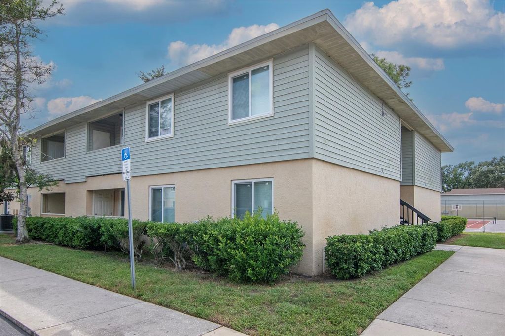 Photo of 228 Berry Tree Place, Brandon, FL 33510 (MLS # TB8484720)