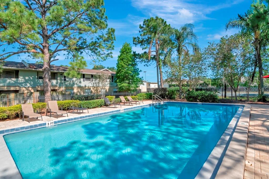 THE HAMPTONS AT BRANDON A CONDO - Residential