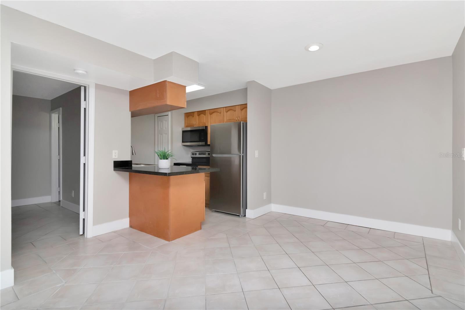 THE HAMPTONS AT BRANDON A CONDO - Residential