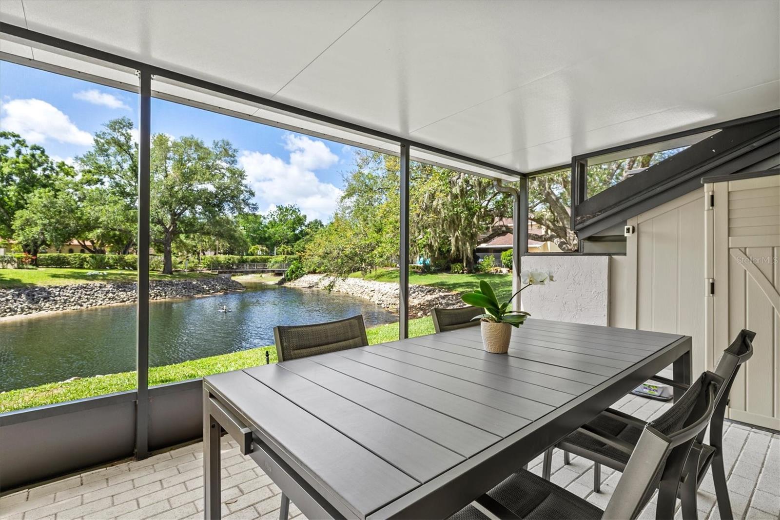 HUNTERS WALK - HAMLETS - Residential