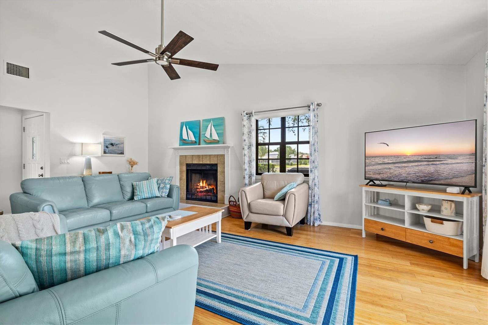 HUNTERS WALK - HAMLETS - Residential