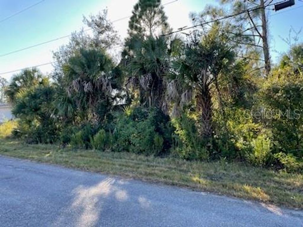 Photo of Boblink Street, North Port, FL 34291 (MLS # R4910542)