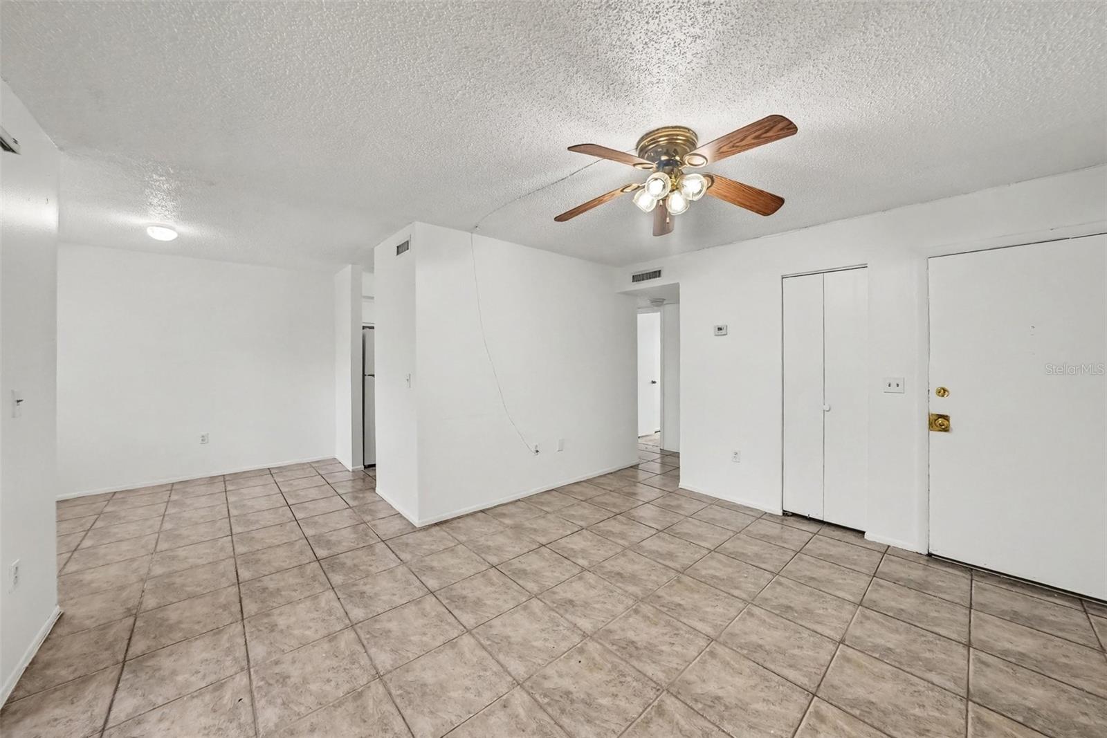 305 E WELLINGTON COURT 64