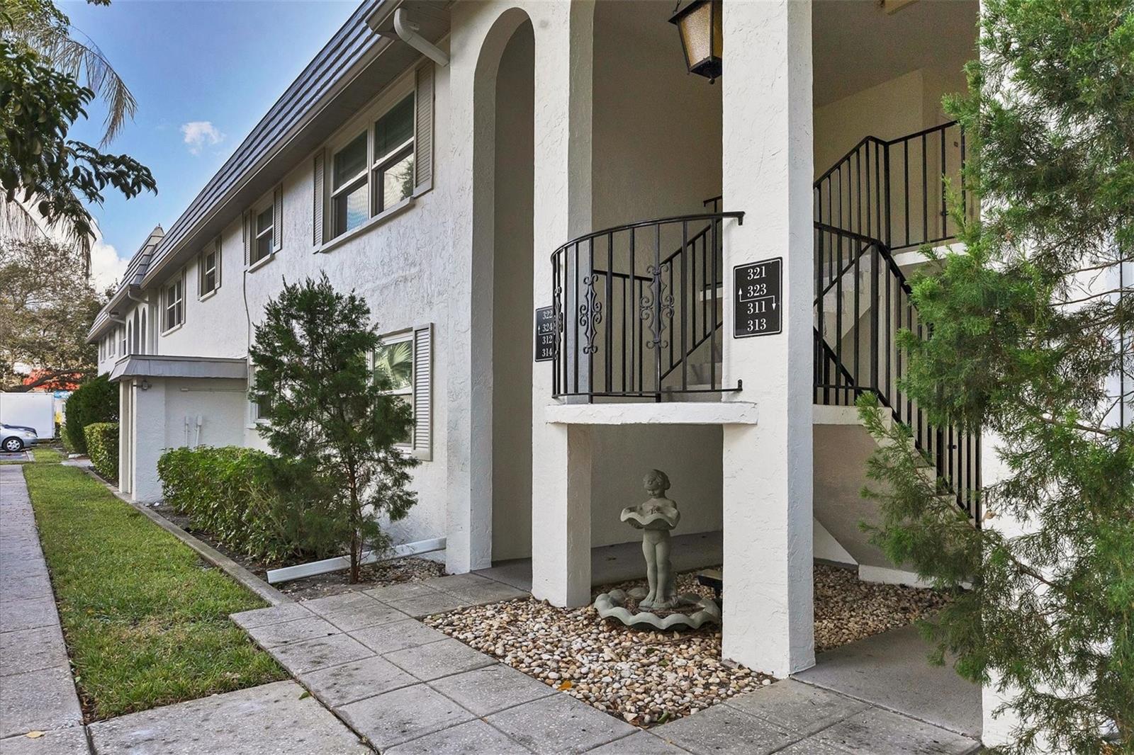 5800 HOLLYWOOD BOULEVARD 312