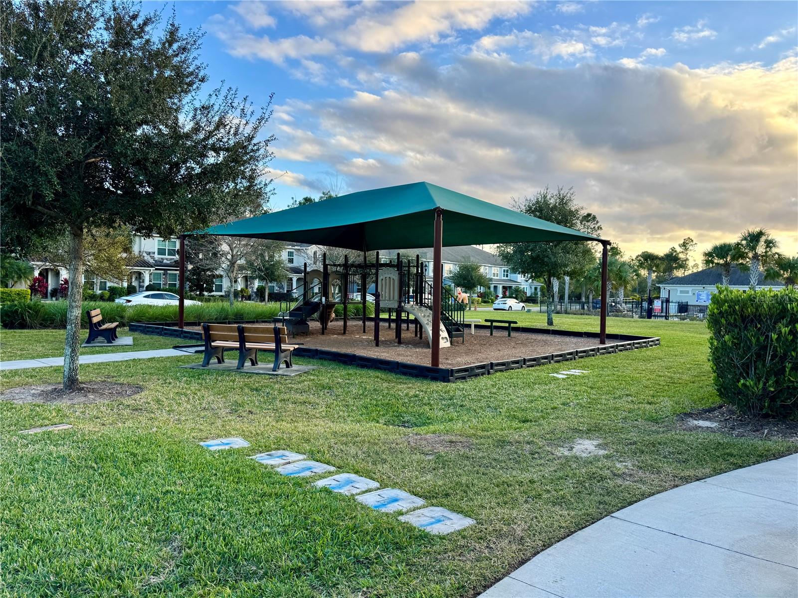 LEGADO - Residential Lease