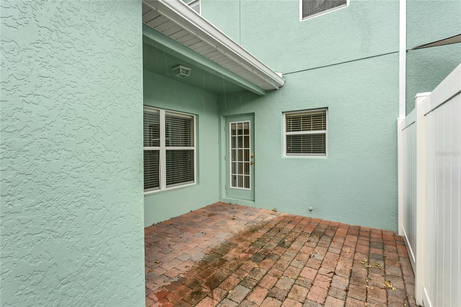 GROVELAND WATERSIDE POINTE PH 01 - Residential Lease