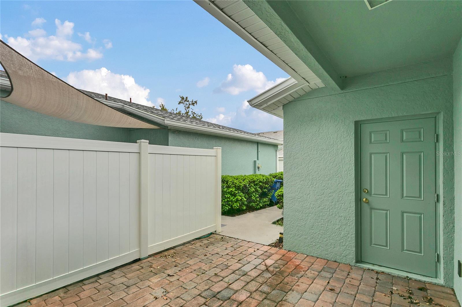 GROVELAND WATERSIDE POINTE PH 01 - Residential Lease