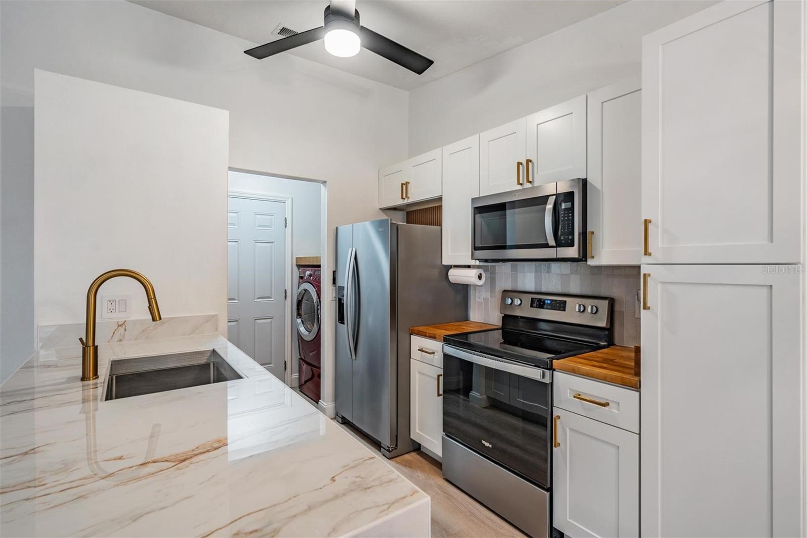 VALRICO MANOR UNIT 3 - Residential