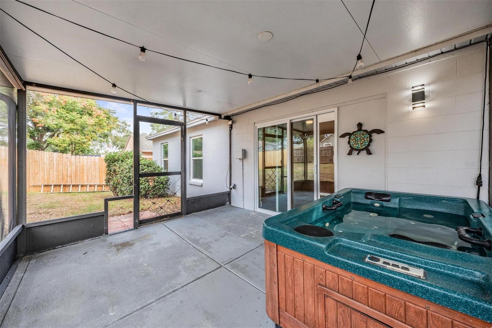 VALRICO MANOR UNIT 3 - Residential