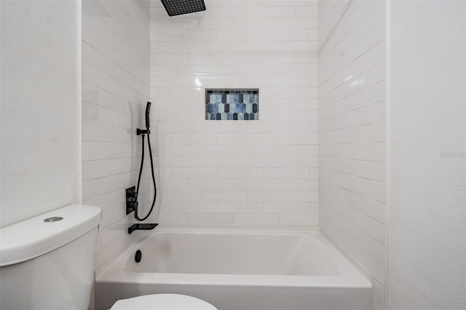 VALRICO MANOR UNIT 3 - Residential