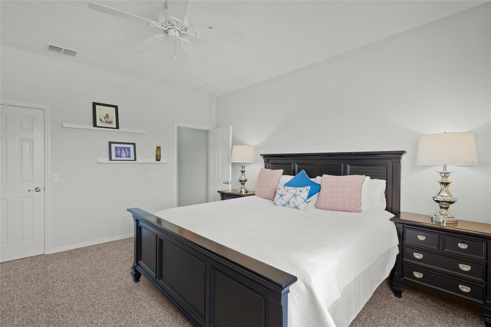 PALMA SOLA TRACE - Residential