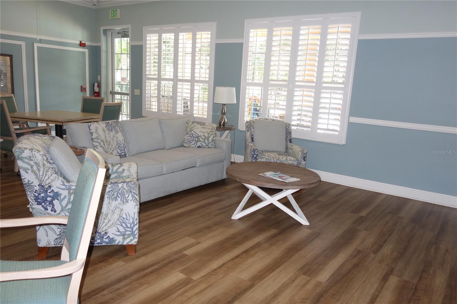 PALMA SOLA TRACE - Residential