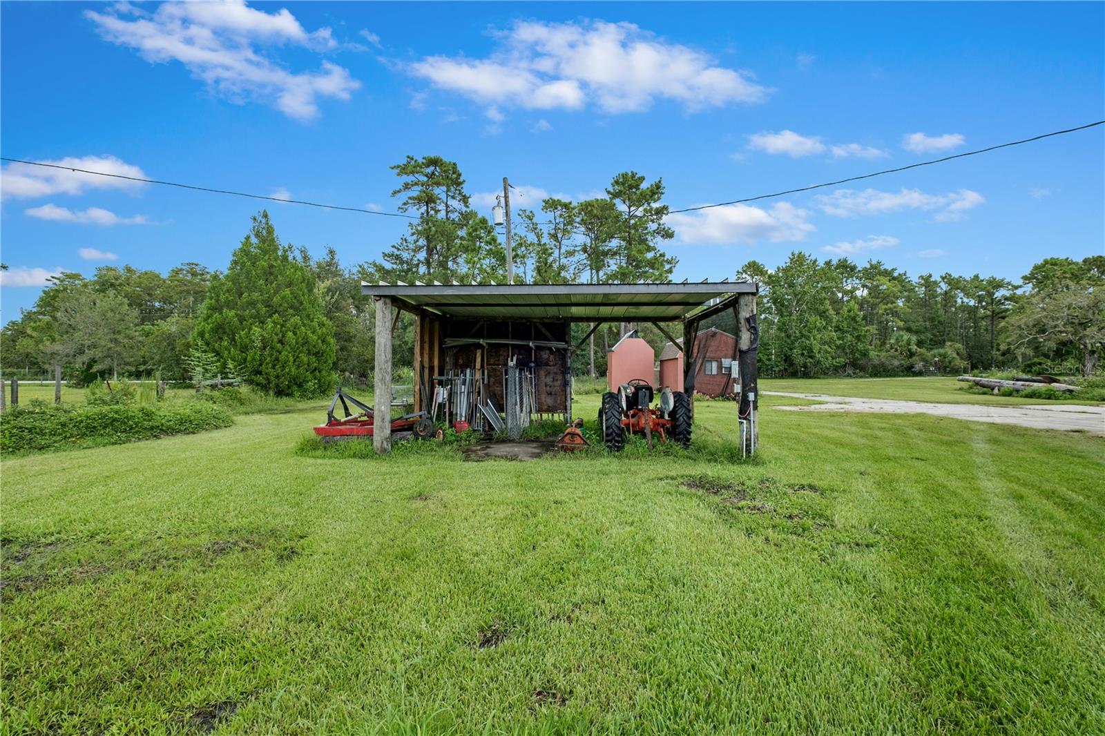 CHRISTMAS HEIGHTS - Residential