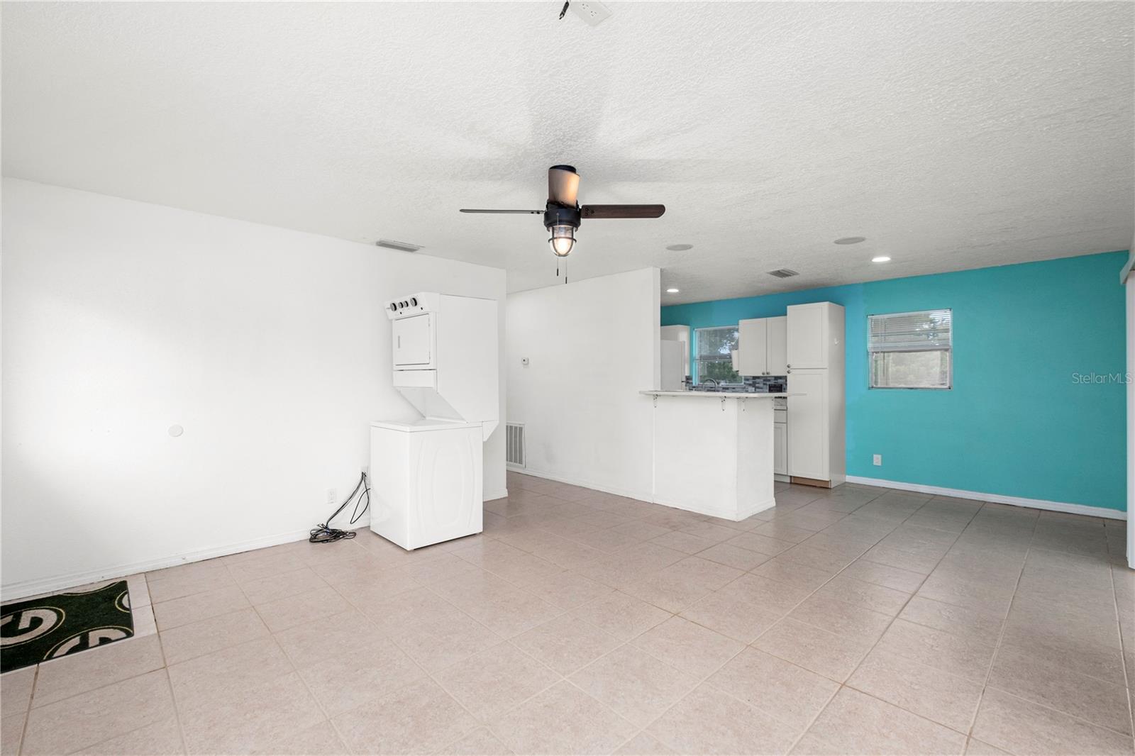 CHRISTMAS HEIGHTS - Residential