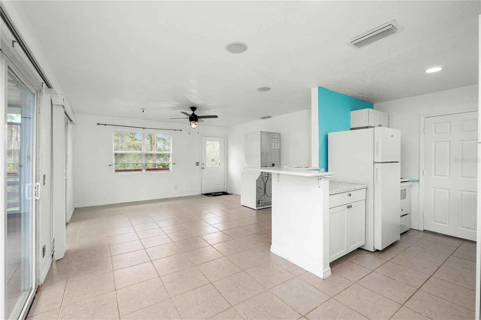 CHRISTMAS HEIGHTS - Residential