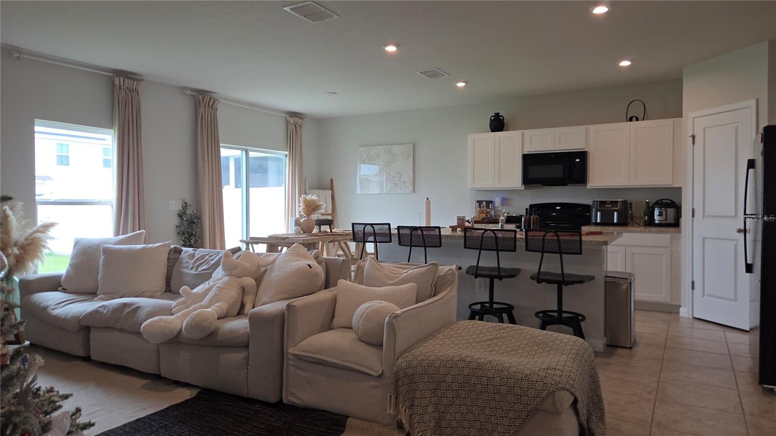 1427 MADISON CIRCLE