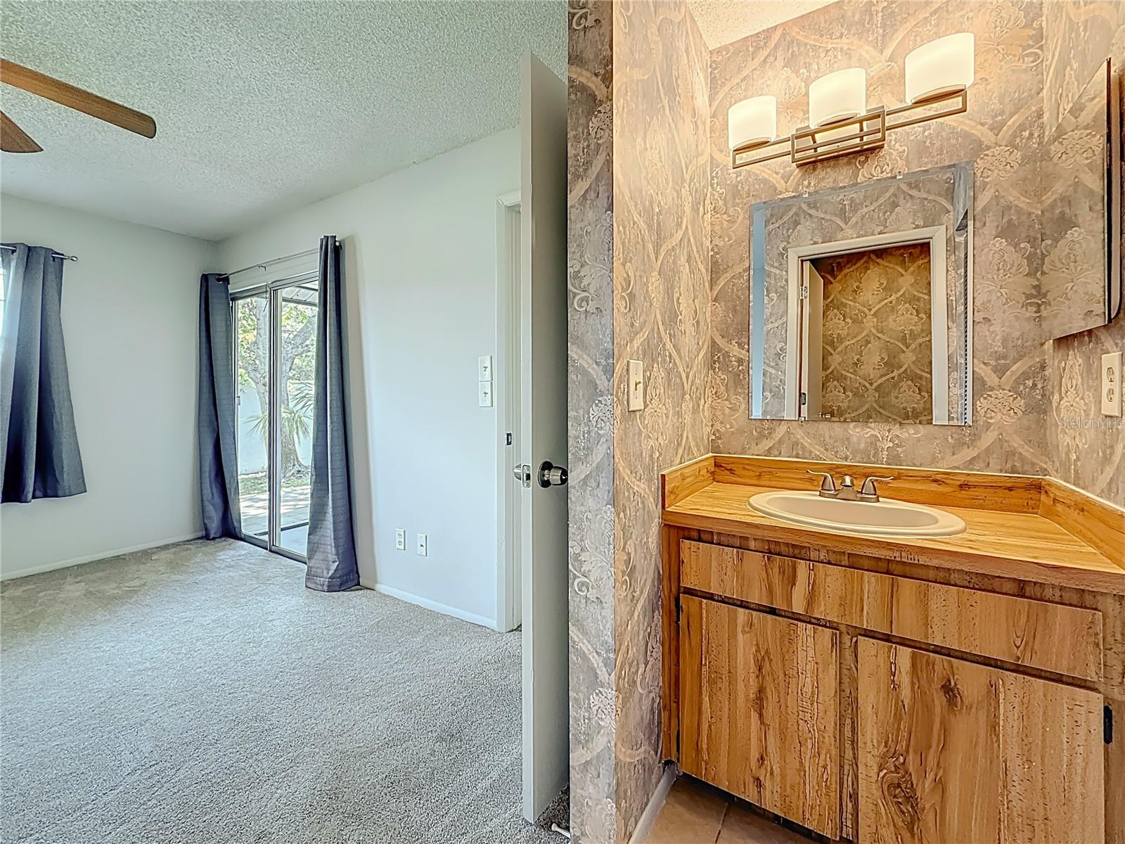 BELLE OAK VILLAS - Residential