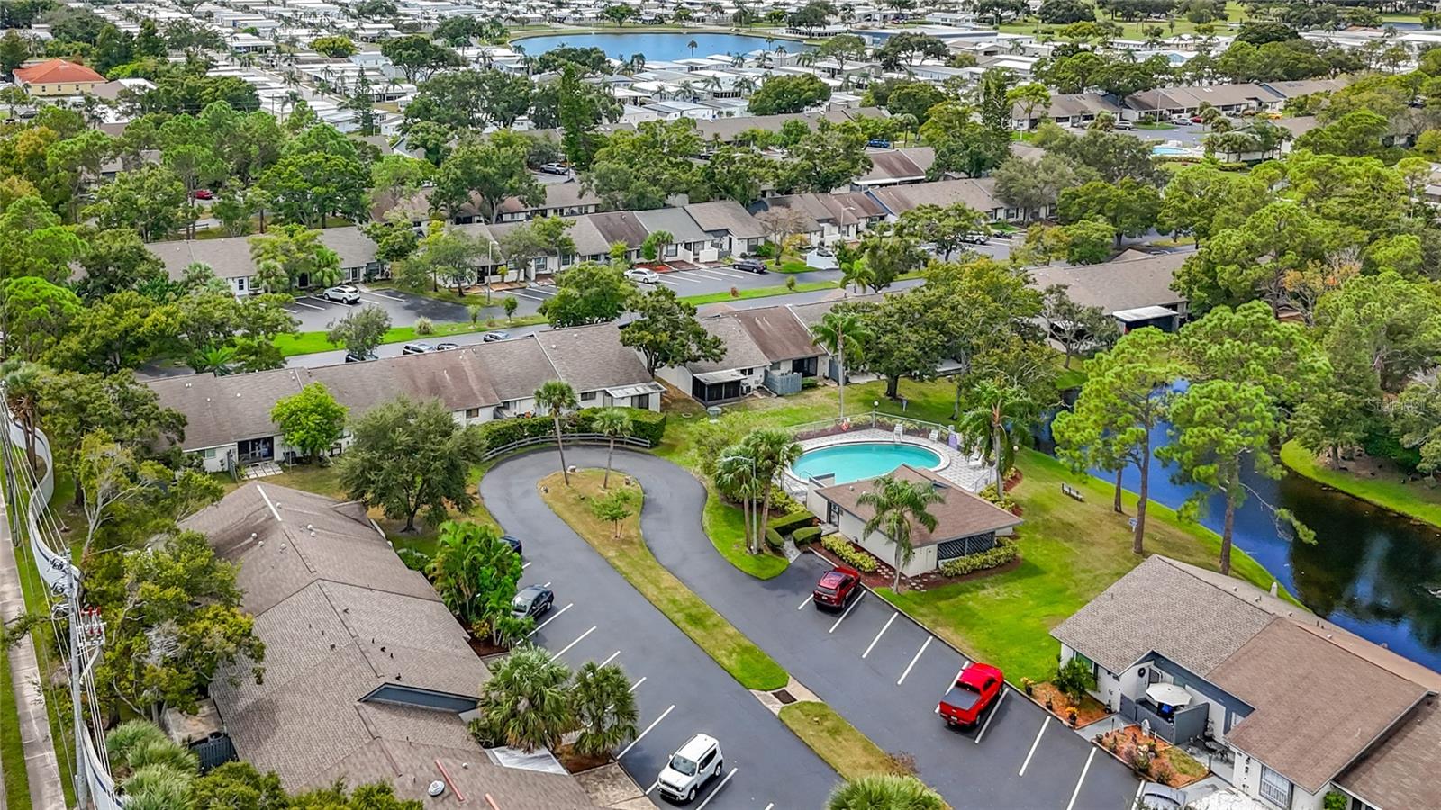 BELLE OAK VILLAS - Residential