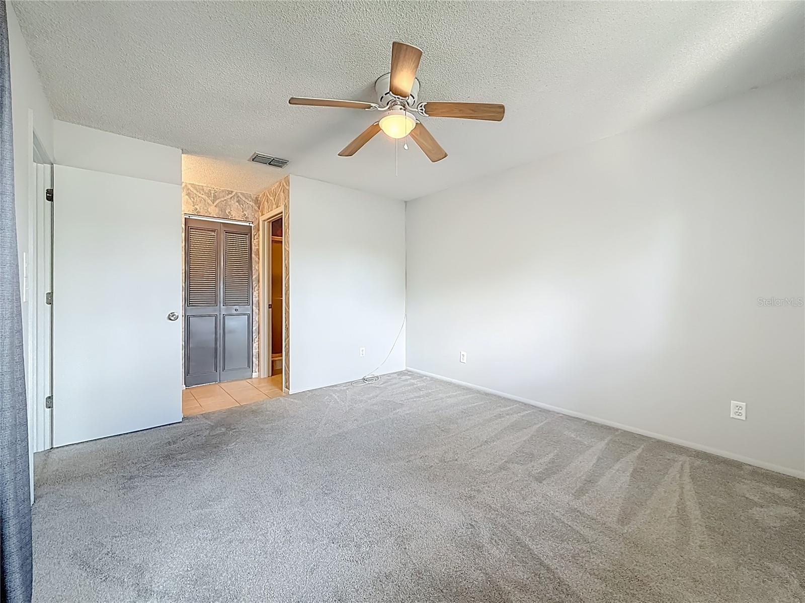 BELLE OAK VILLAS - Residential