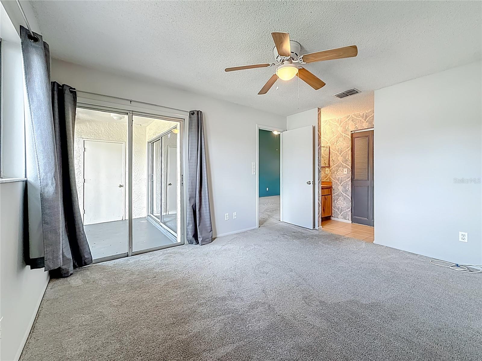 BELLE OAK VILLAS - Residential
