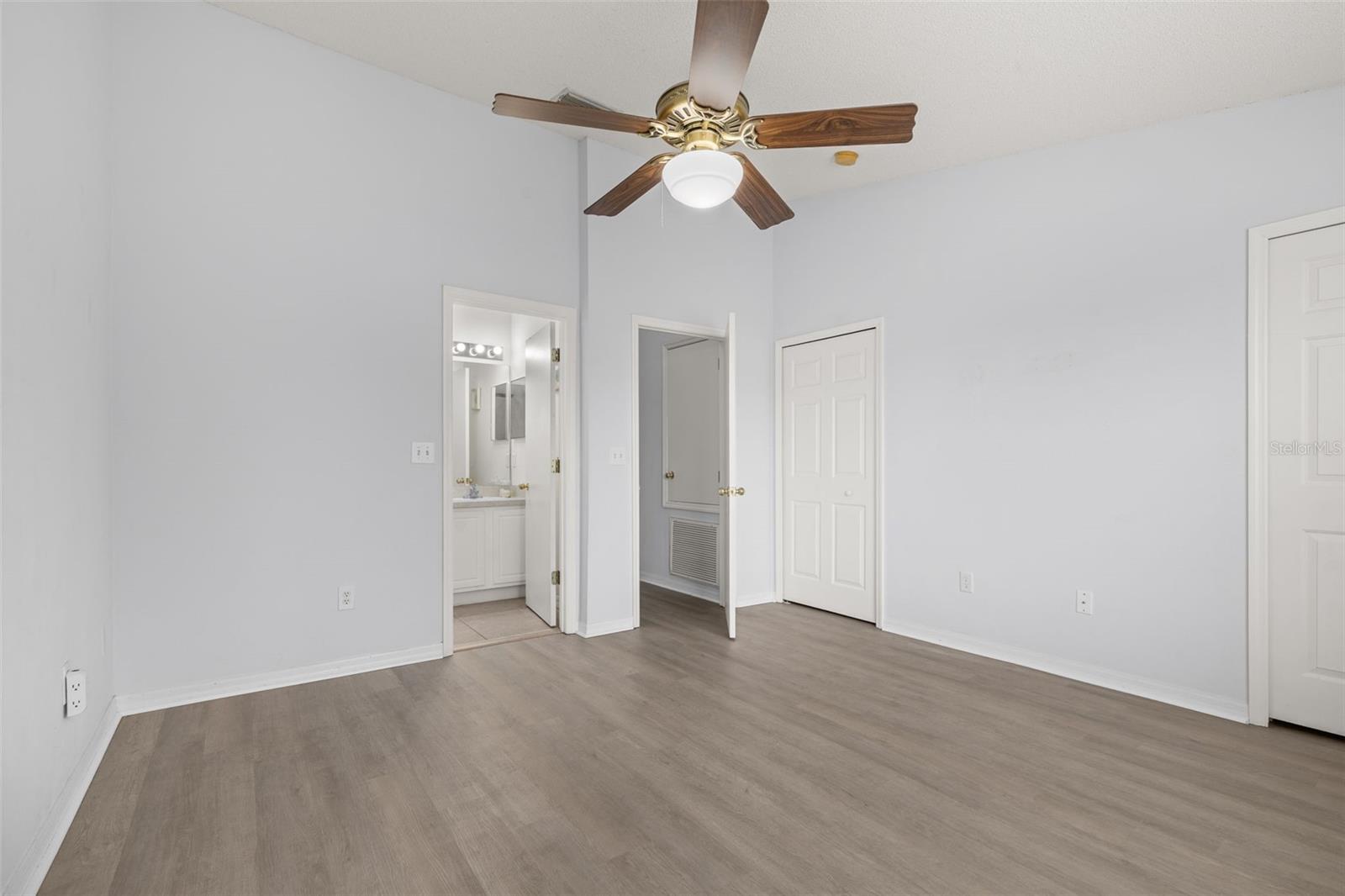 OSPREY RUN TWNHMS PH 2 - Residential