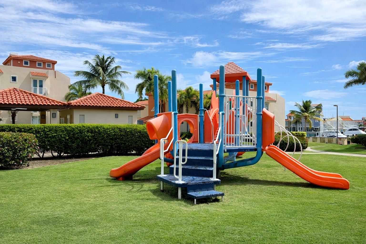 HARBOUR POINT - Residential Lease