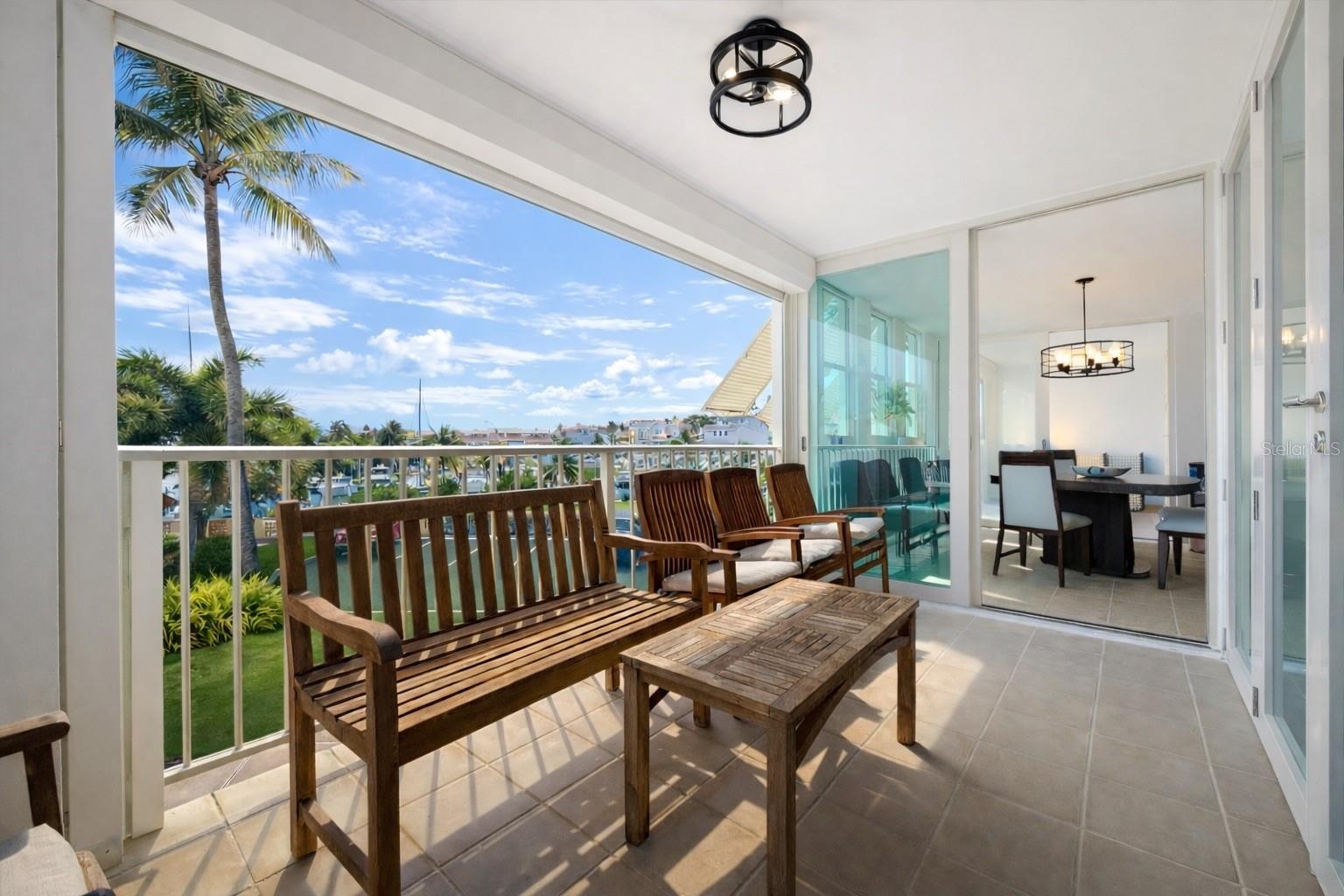 HARBOUR POINT - Residential Lease