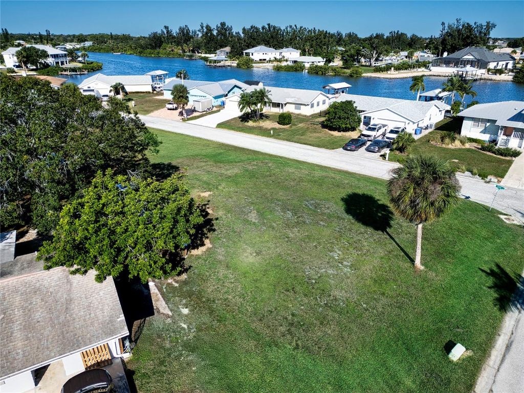 Photo of Sable Cove, Ruskin, FL 33570 (MLS # TB8439435)