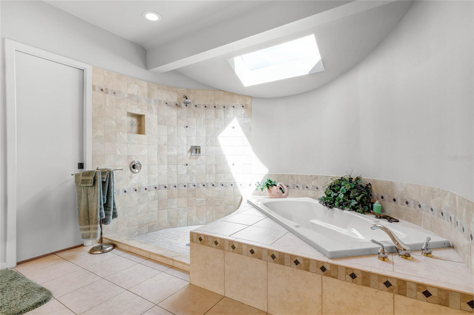 HEATHROW - Residential