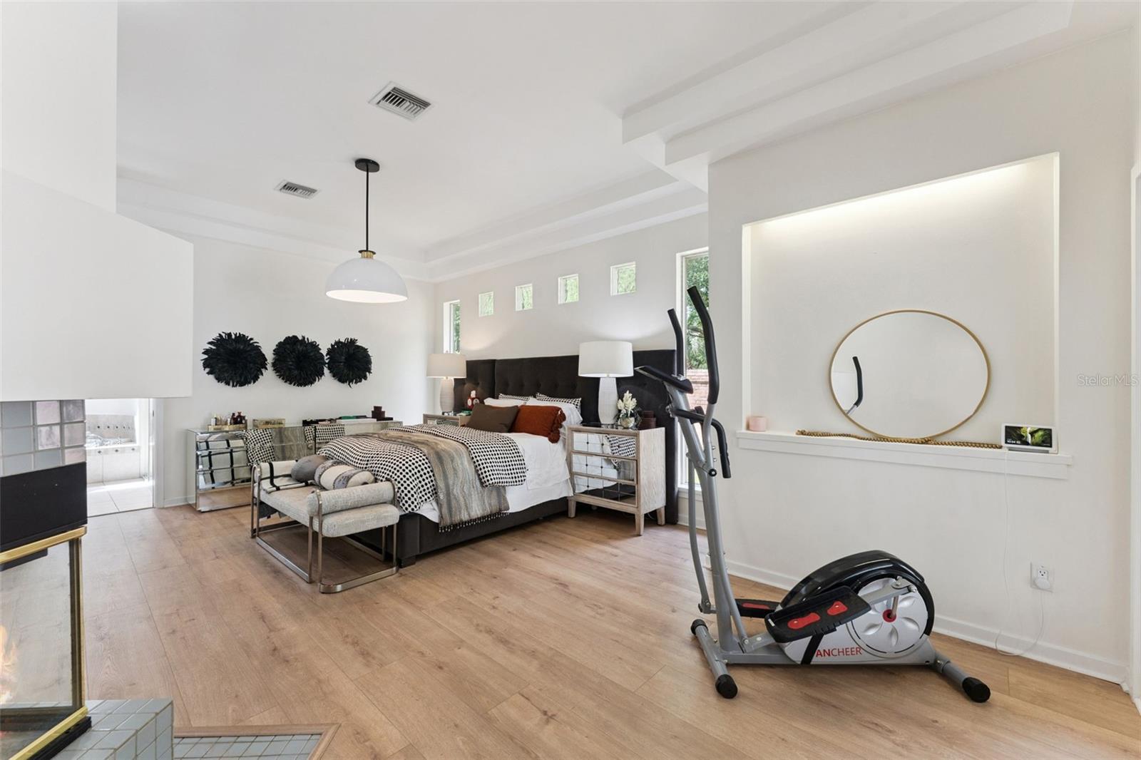 HEATHROW - Residential