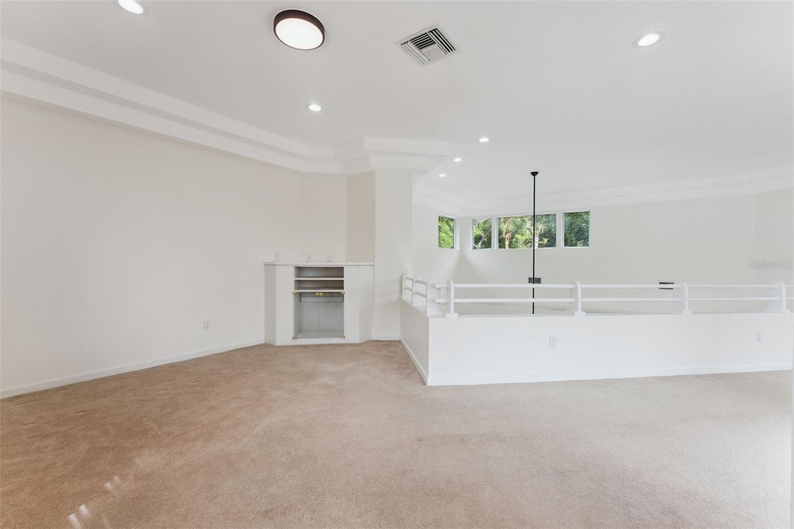 HEATHROW - Residential