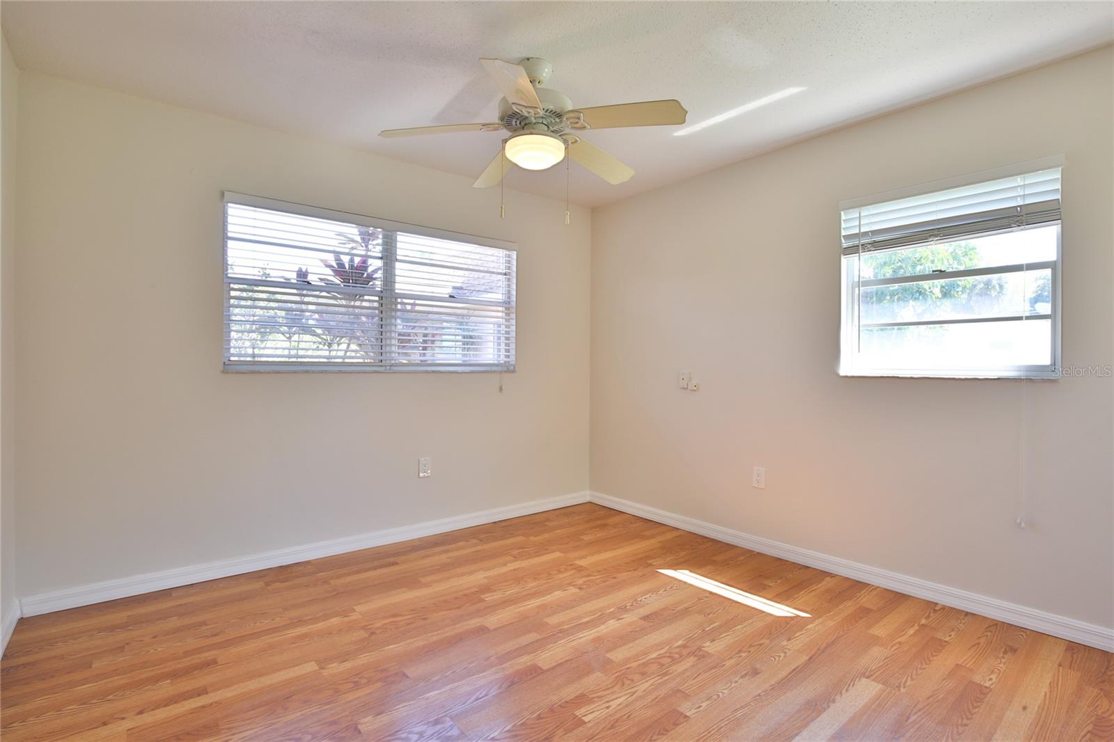 PARK ACRES ESTATES SEC II - Residential