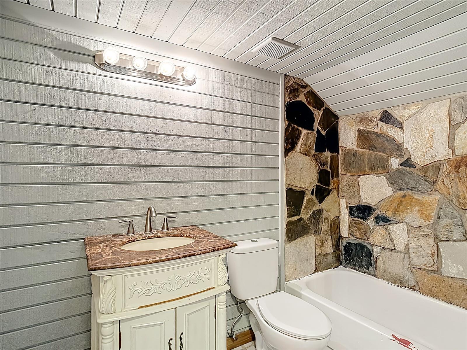 LAKE PADGETT SOUTH - Residential