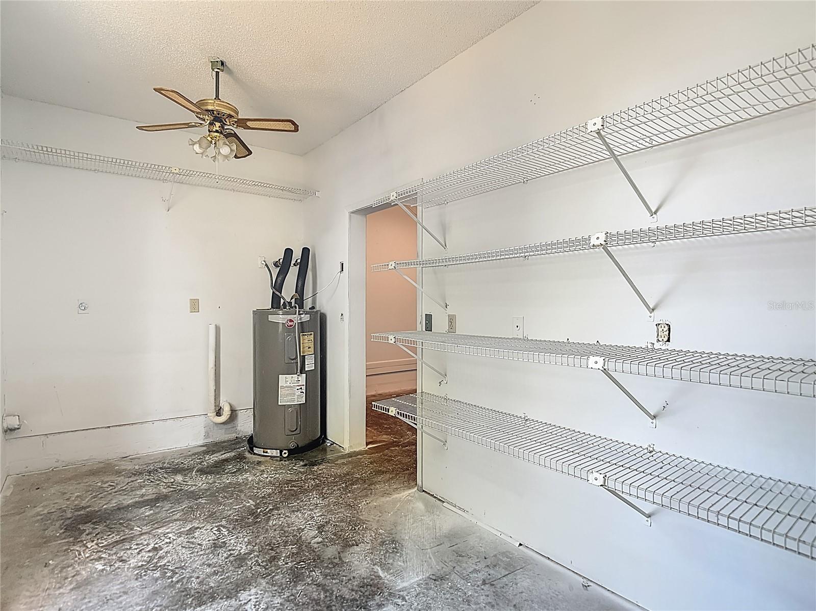 LAKE PADGETT SOUTH - Residential