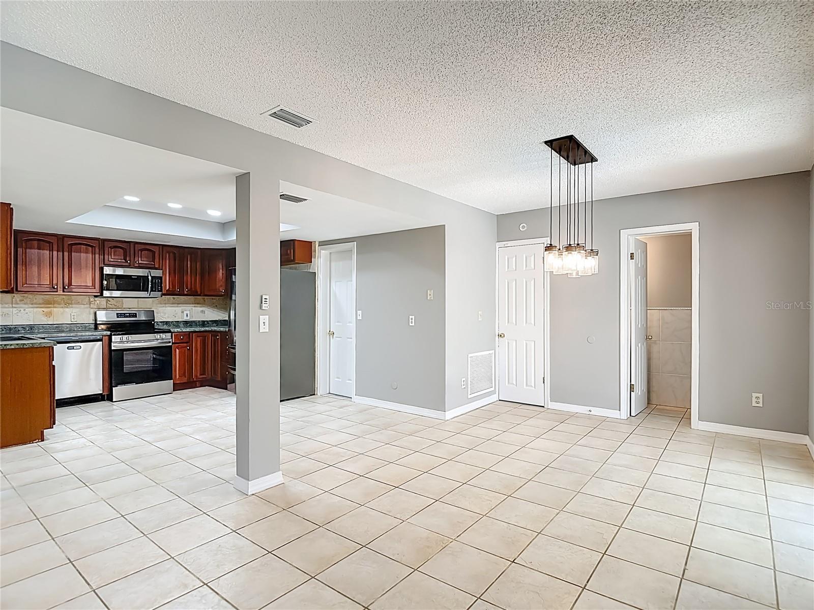 LAKE PADGETT SOUTH - Residential