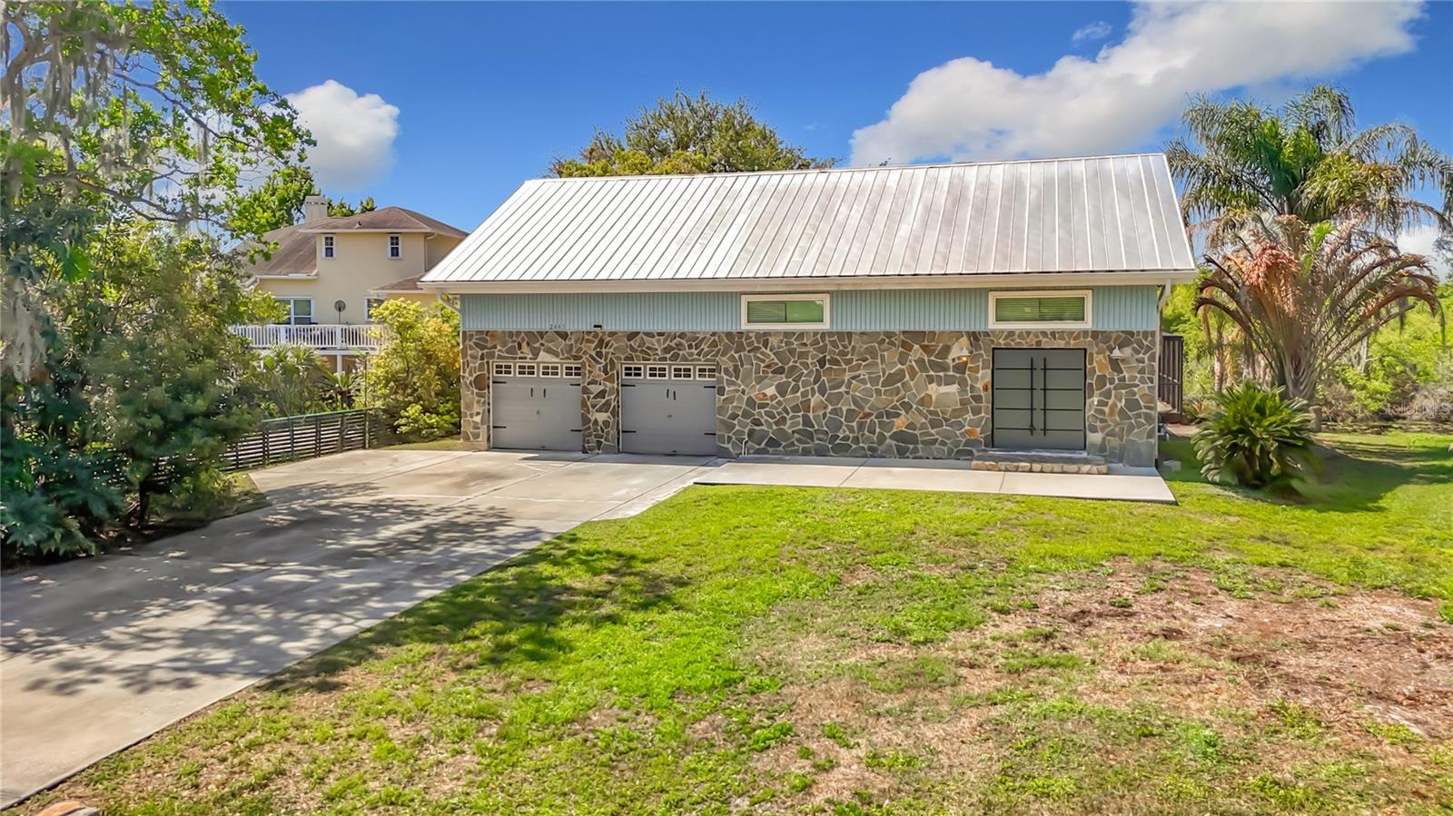 LAKE PADGETT SOUTH - Residential