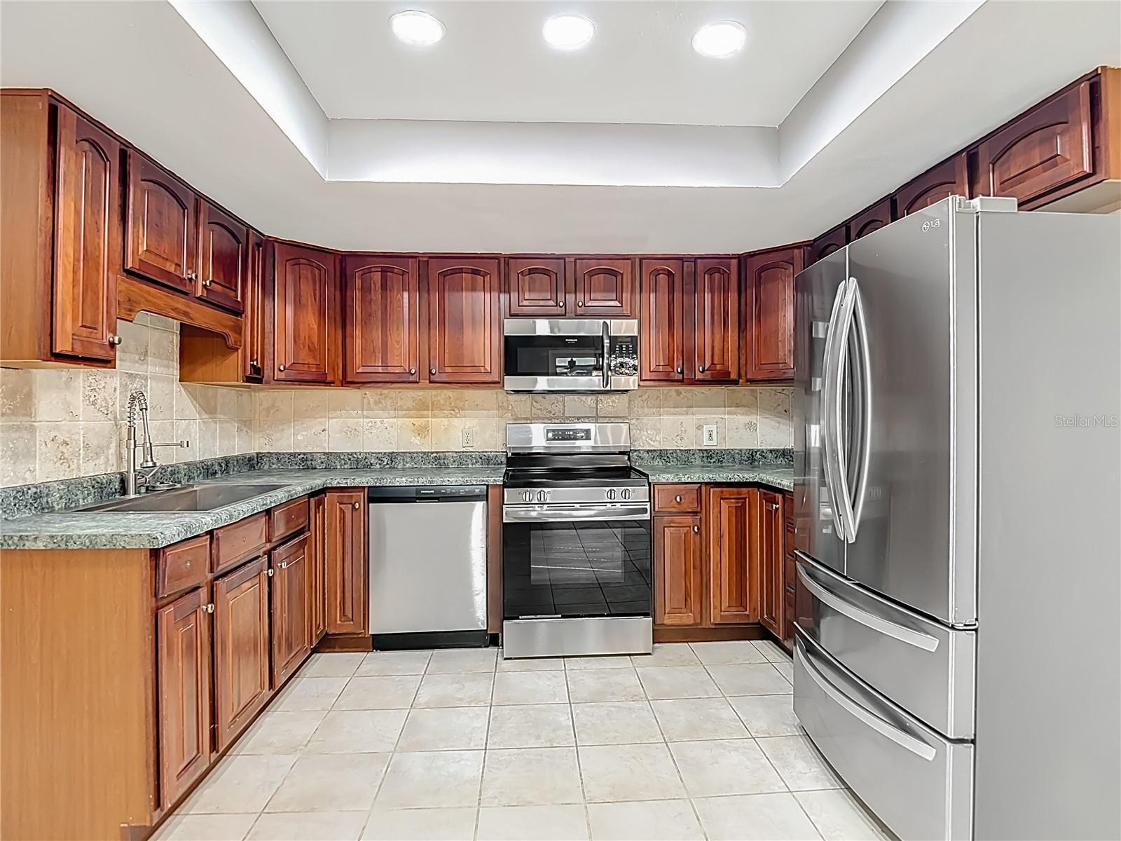 LAKE PADGETT SOUTH - Residential