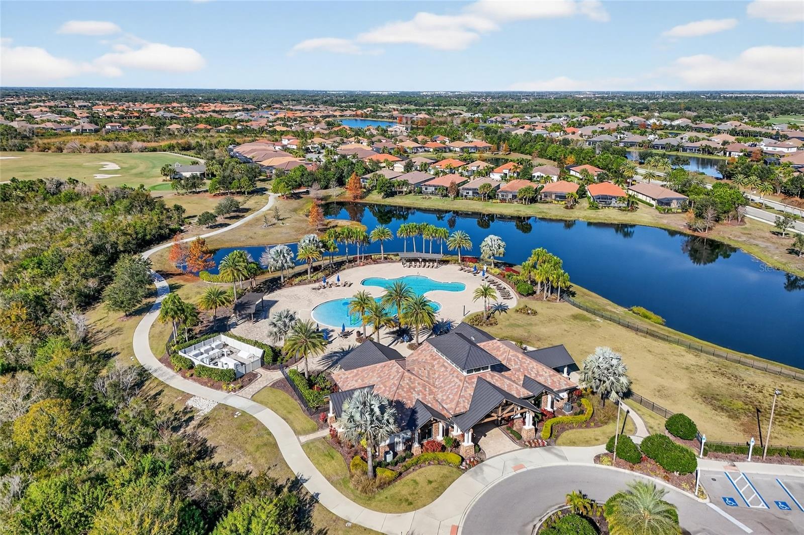 COUNTRY CLUB EAST - Residential