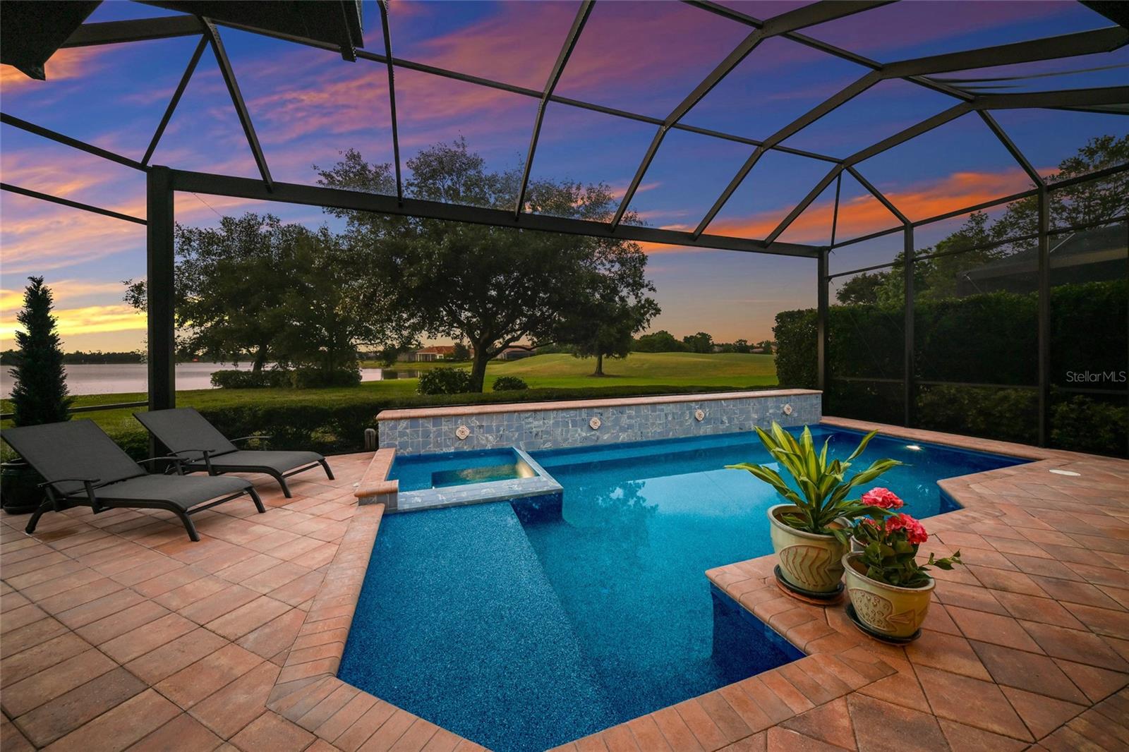 COUNTRY CLUB EAST - Residential