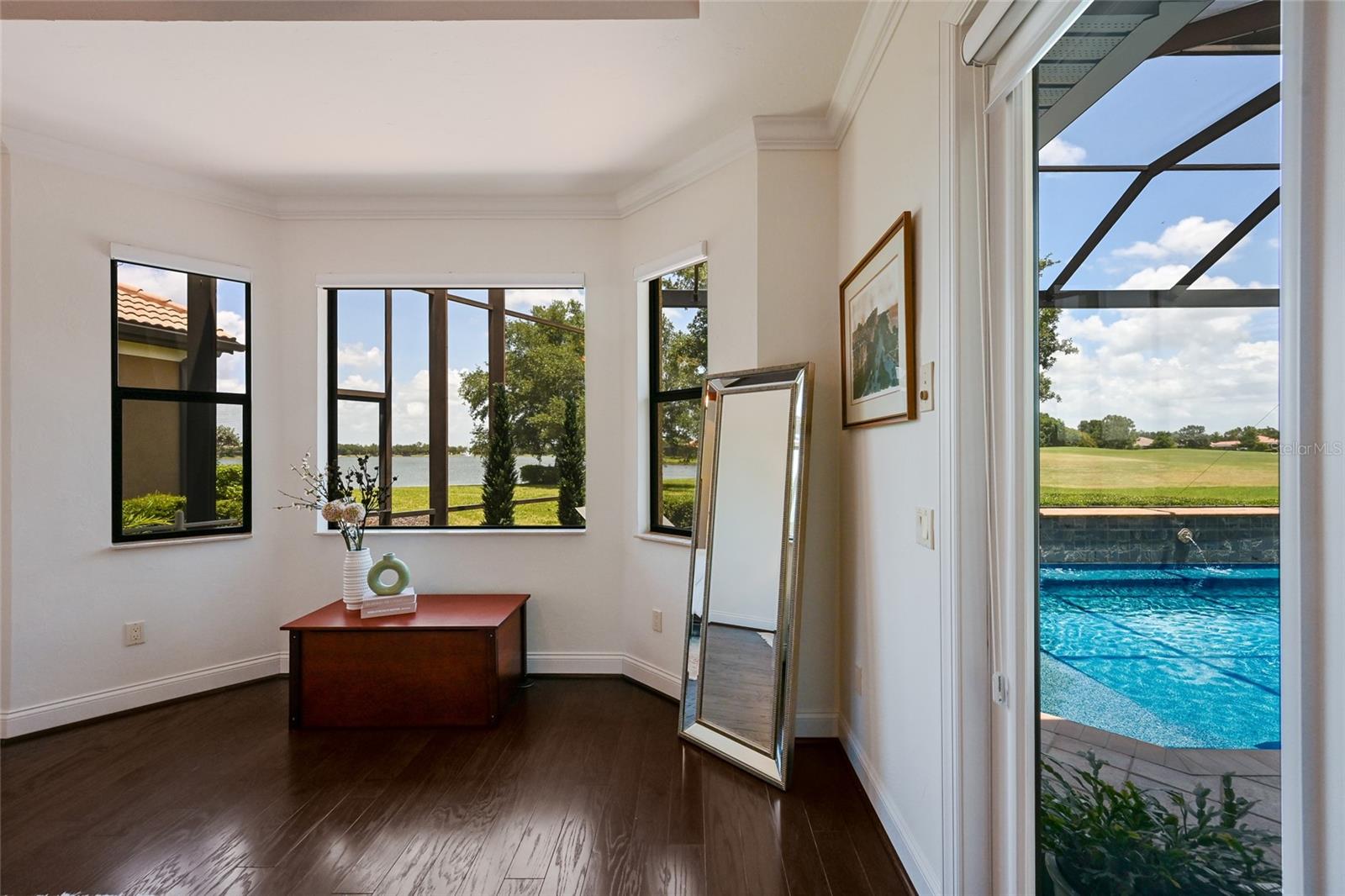 COUNTRY CLUB EAST - Residential