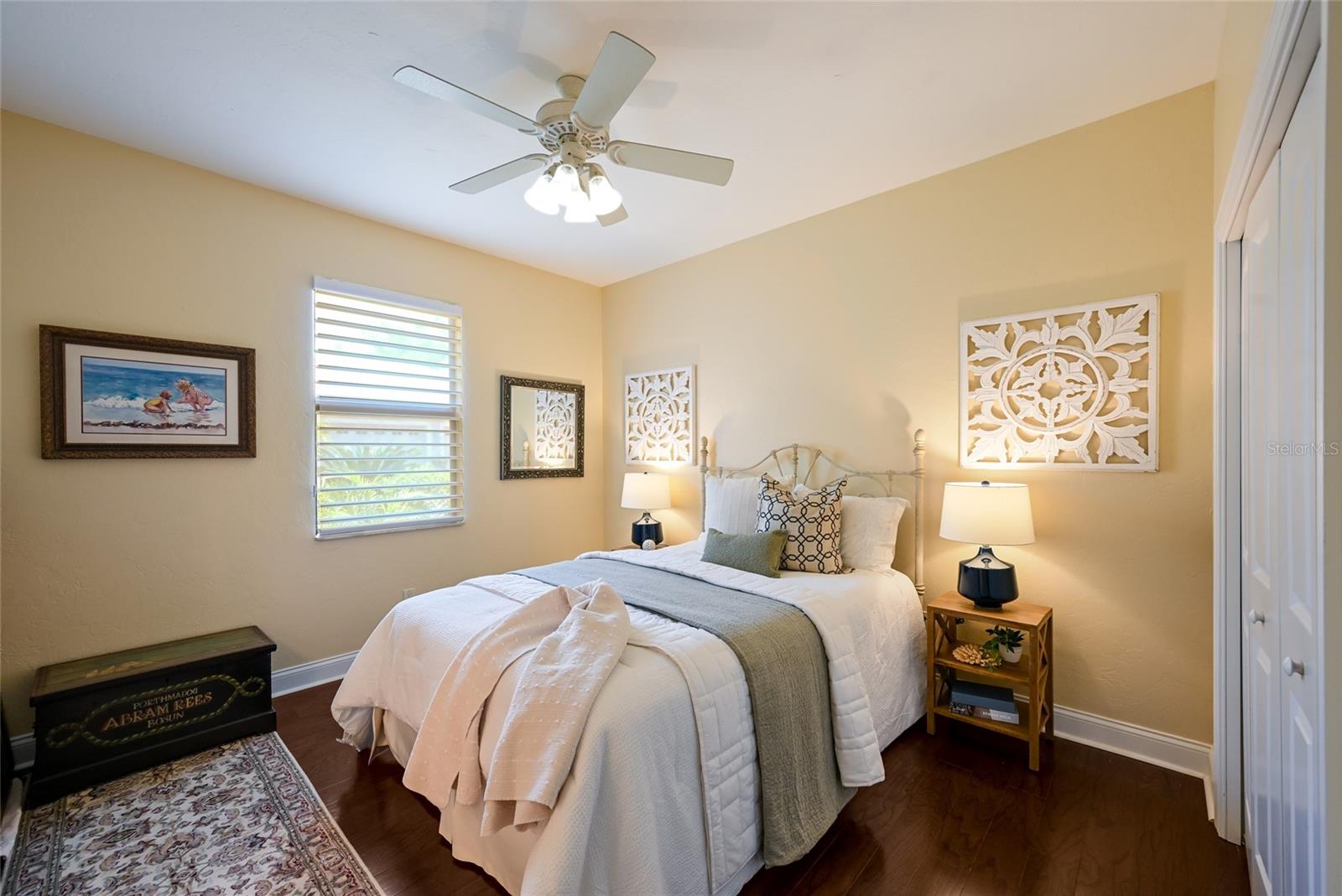 COUNTRY CLUB EAST - Residential