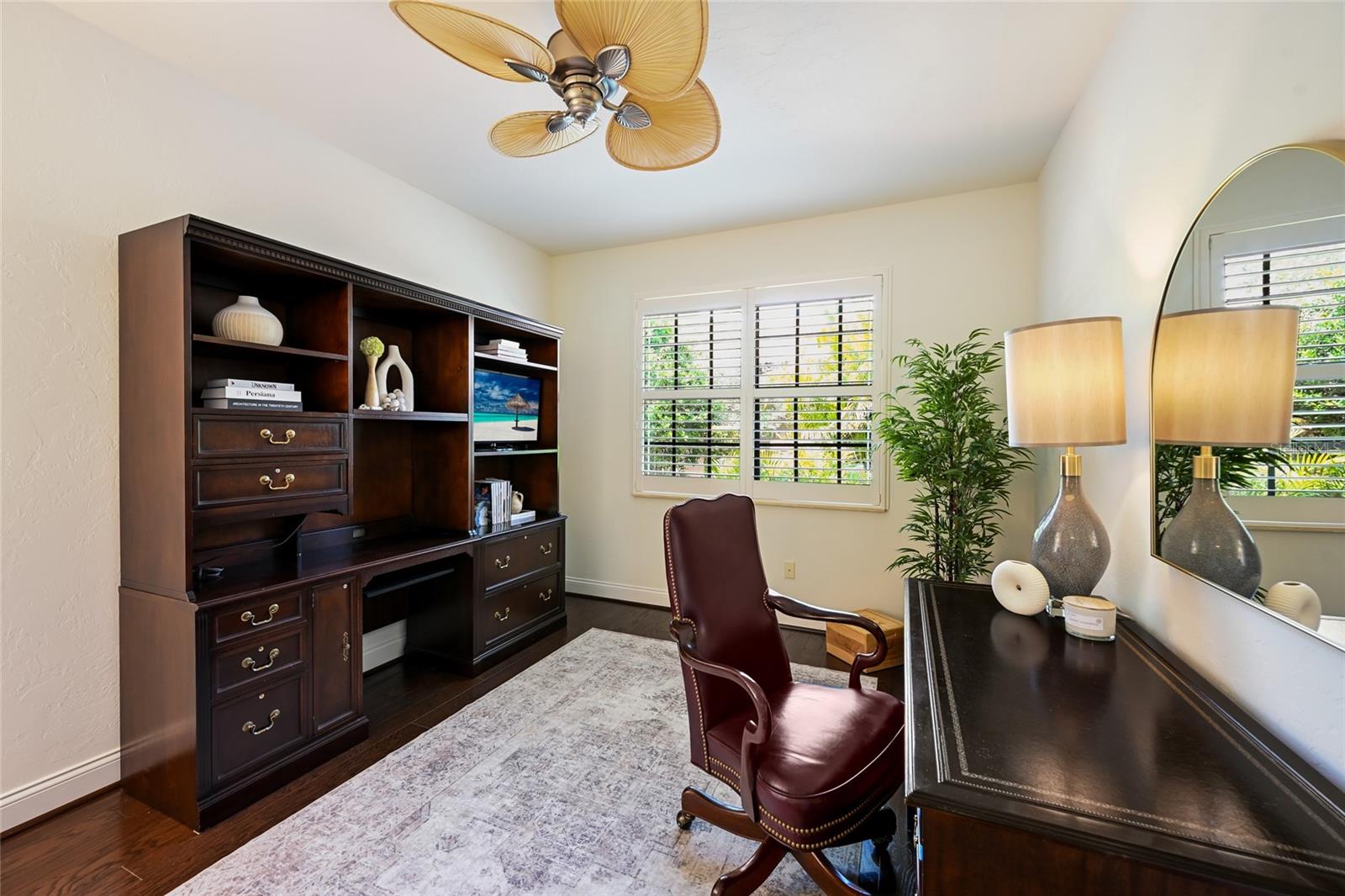 COUNTRY CLUB EAST - Residential