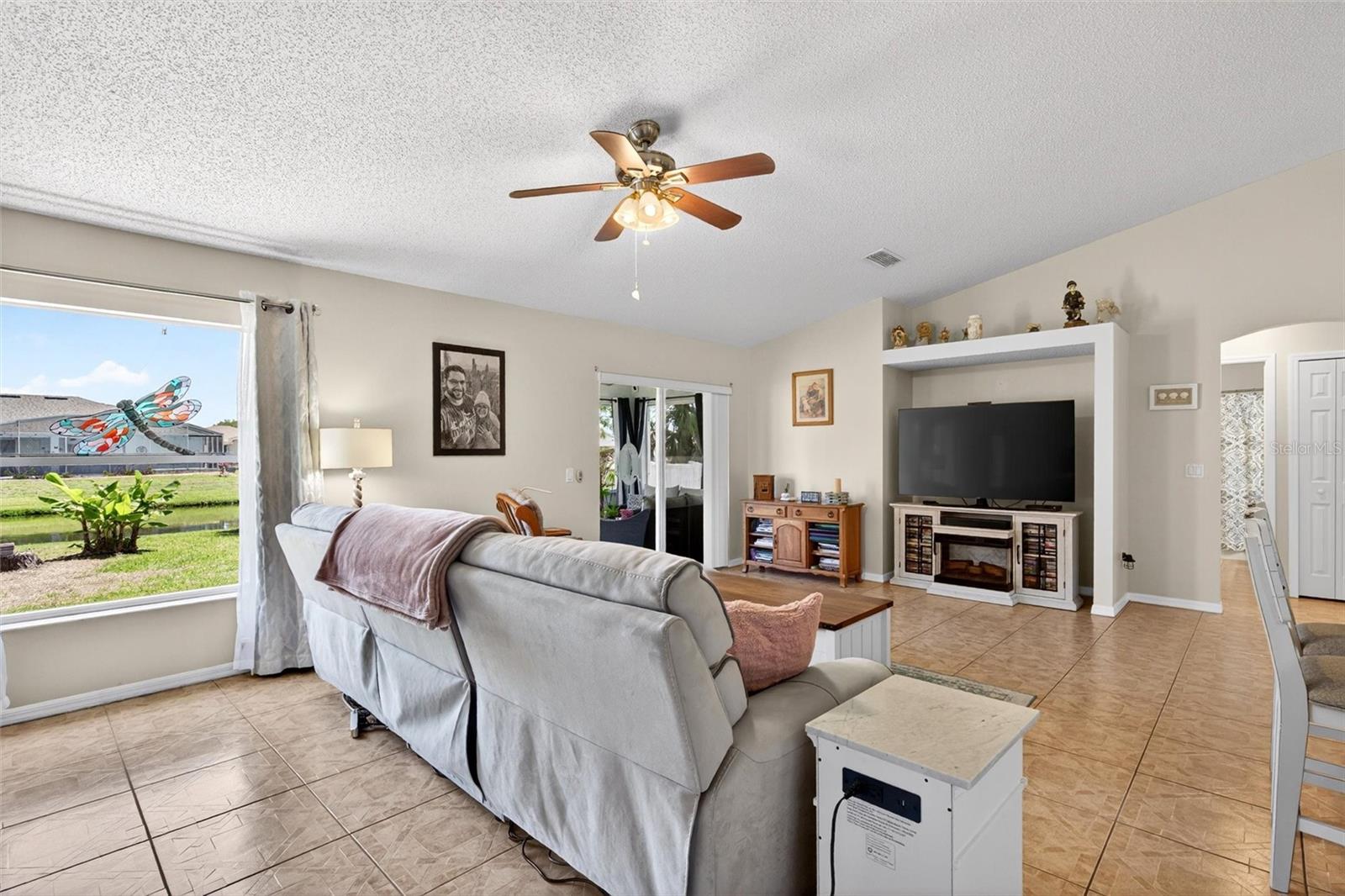 MARINERS GATE PH 01 - Residential