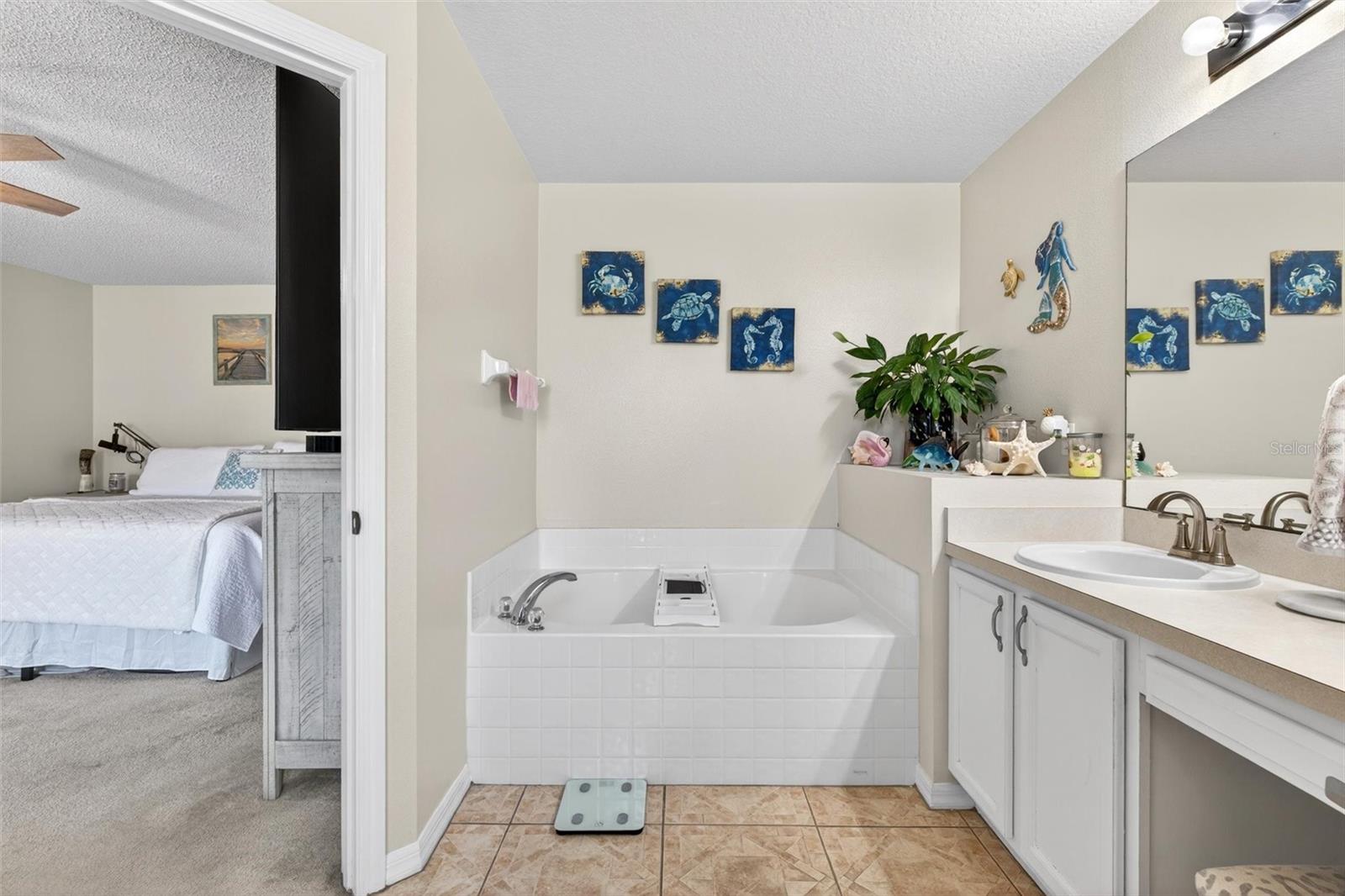 MARINERS GATE PH 01 - Residential