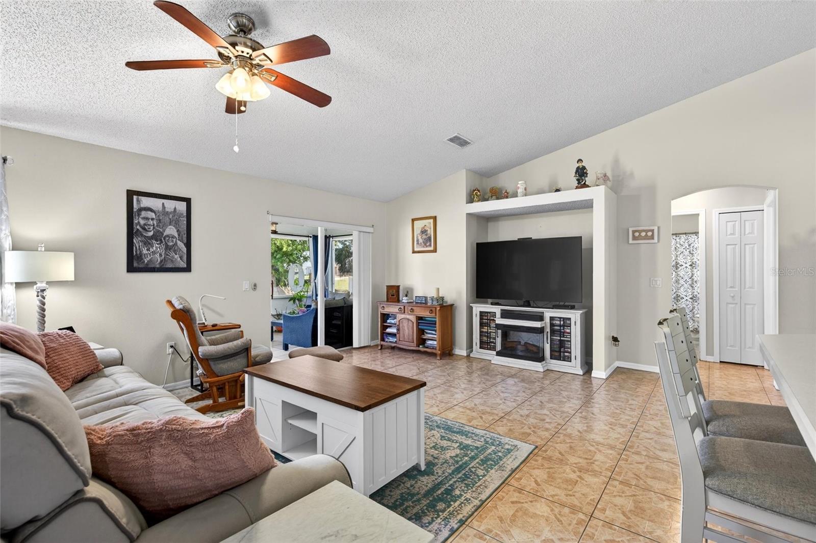 MARINERS GATE PH 01 - Residential