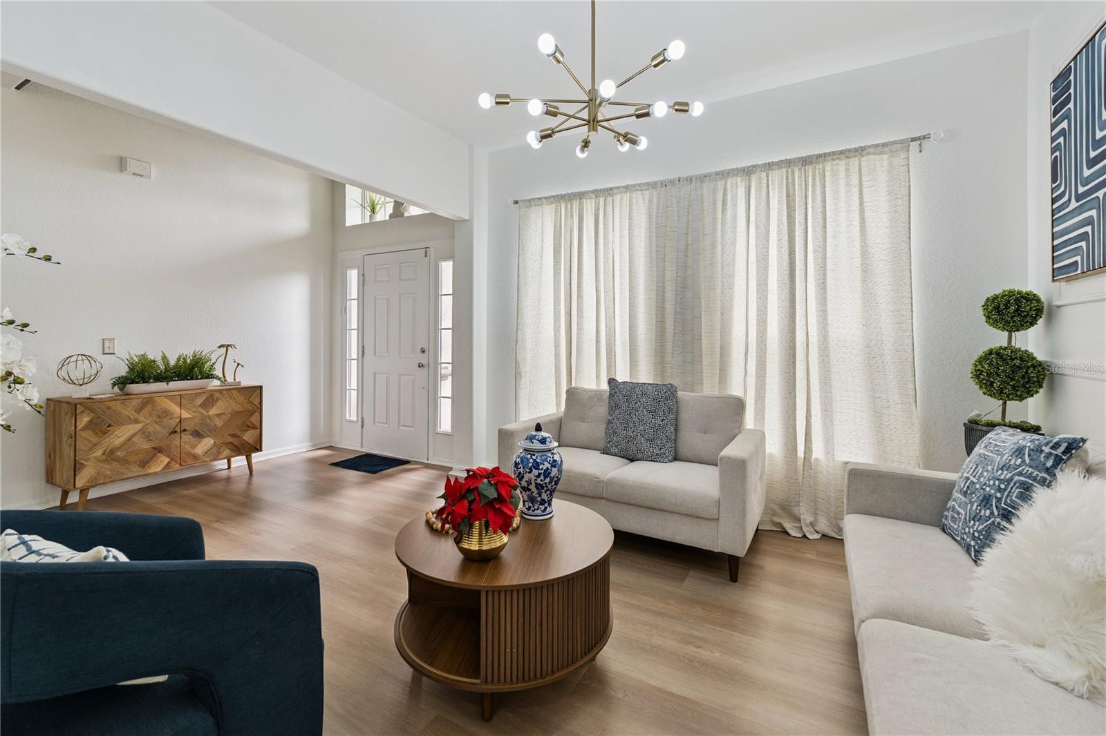 Casas a venda 2 - Jen Dantas 233 TOWERVIEW DRIVE E