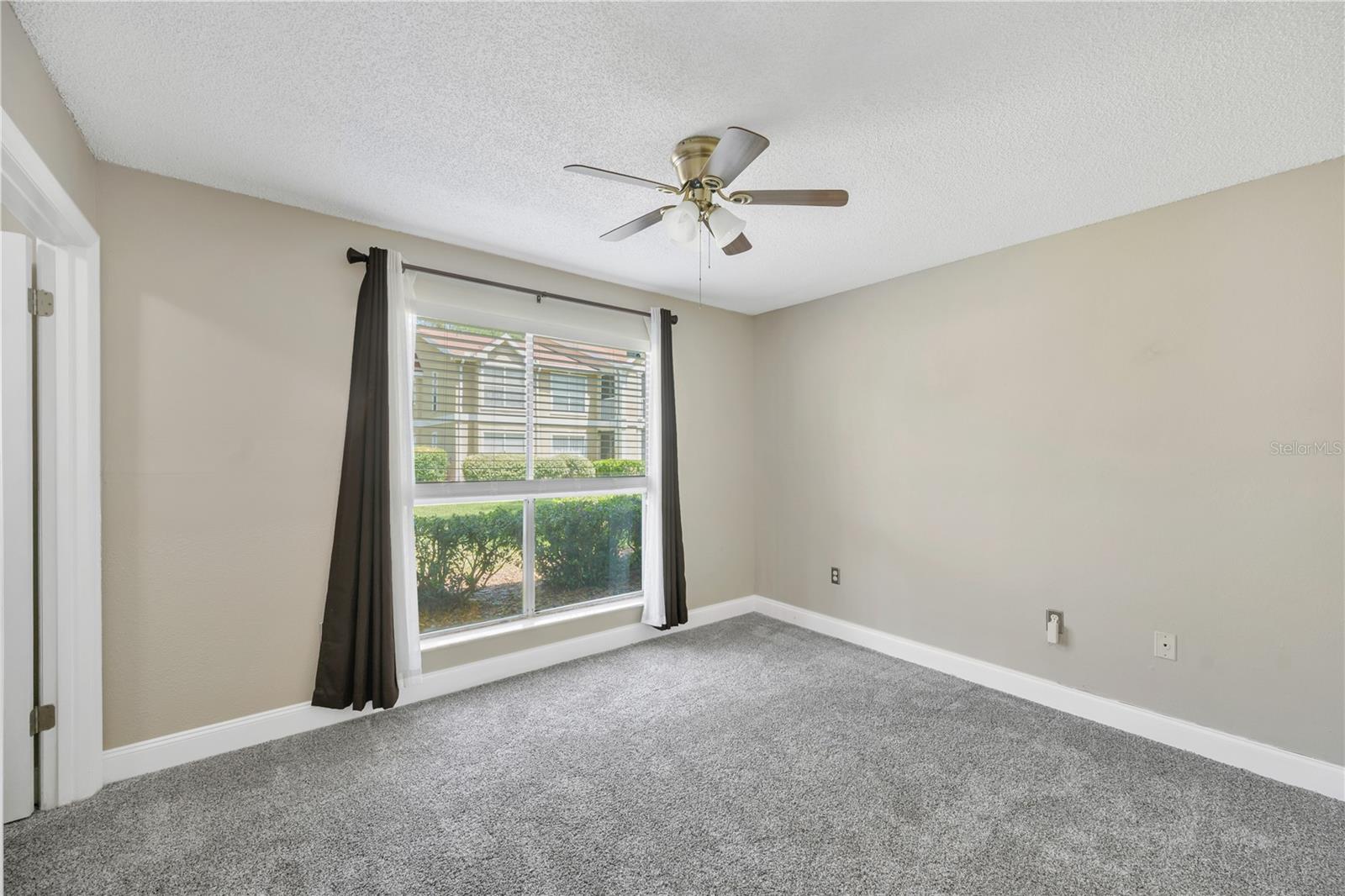 THE HIGHLANDS AT HUNTERS GREE - Residential